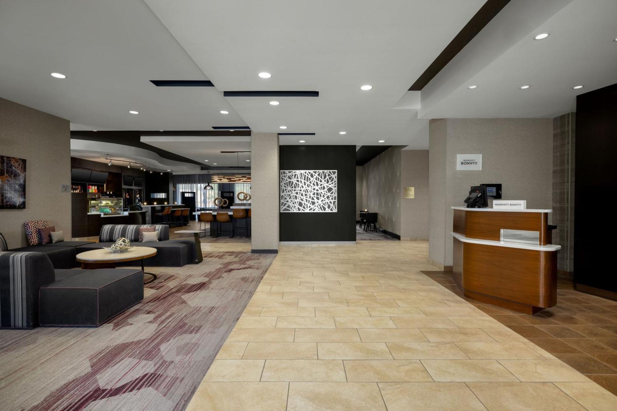 Courtyard By Marriott Omaha Bellevue At Beardmore Event Center Экстерьер фото